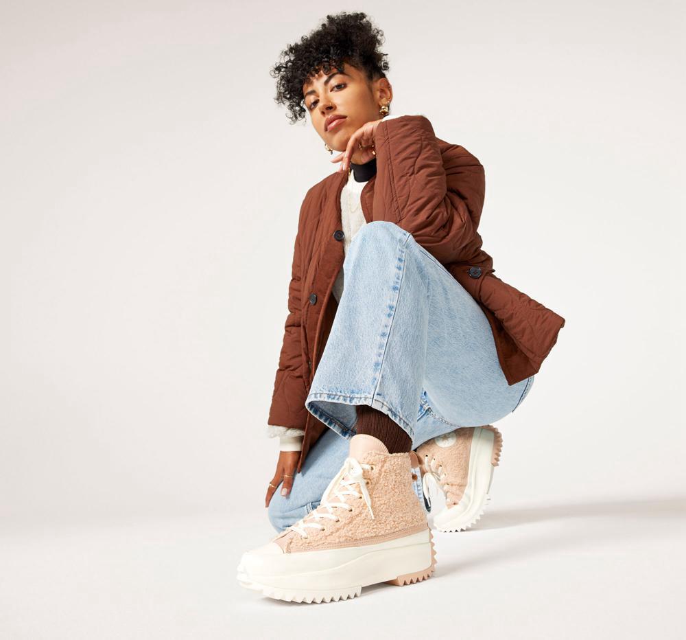 High Tops Tenis Converse Run Star Hike Plataforma Sherpa Unisex Hombre Beige  Colombia |  WLSMN-5179